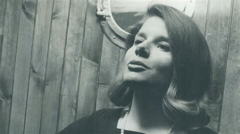 Morning Dew — how Bonnie Dobson reclaimed her anti.